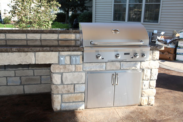 Built in Grill with Custom Stone Work